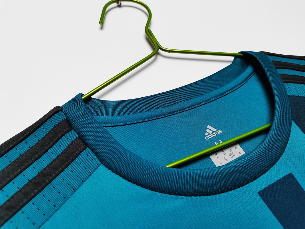 Real Madrid 2017/18 (Third Kit) 6