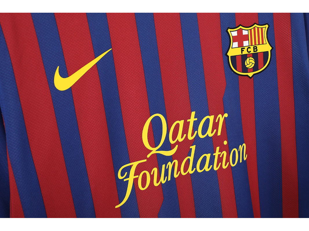 Barcelona 2011/12 (Home Kit) 6