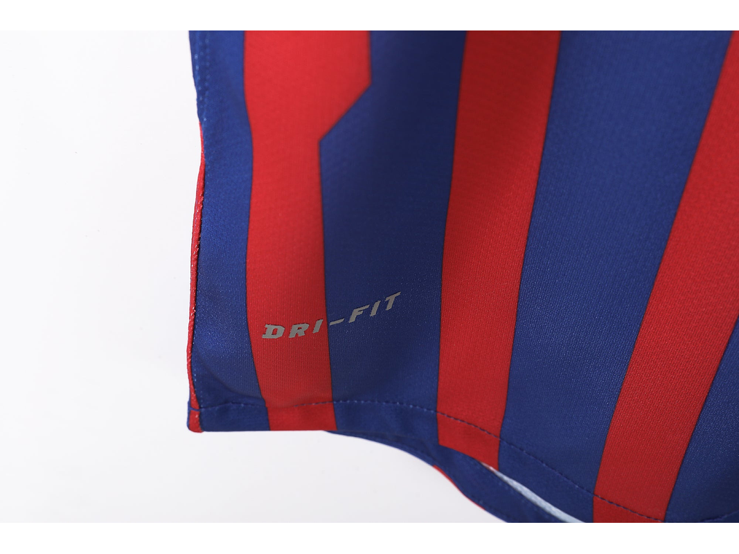 Barcelona 2011/12 (Home Kit) 7