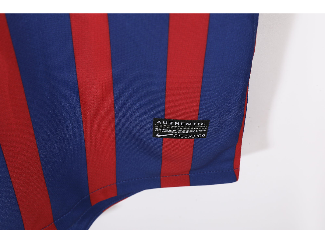 Barcelona 2011/12 (Home Kit) 10