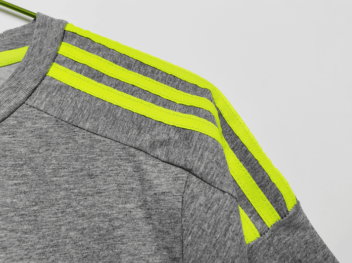 Real Madrid 2015/16 (Away Kit) 6