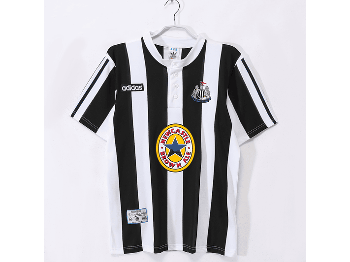 New Castle 1995/97 (Home Kit) 1