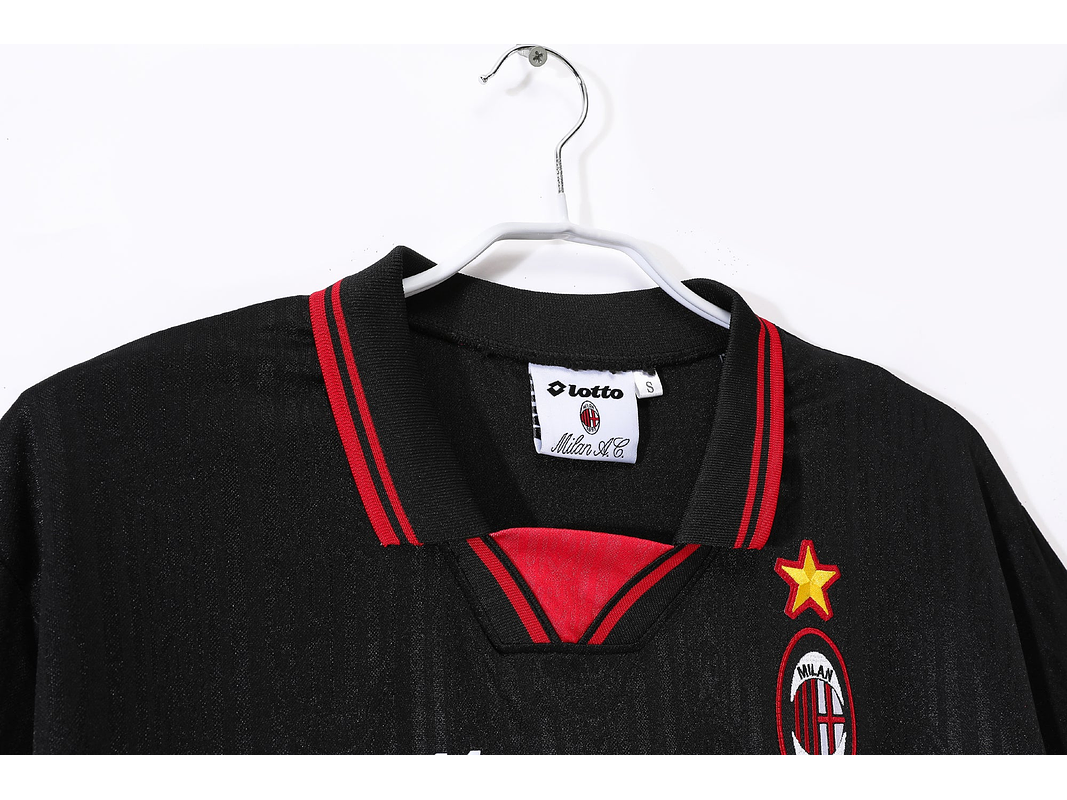 AC Milan 1997/98 (Away Kit) 9