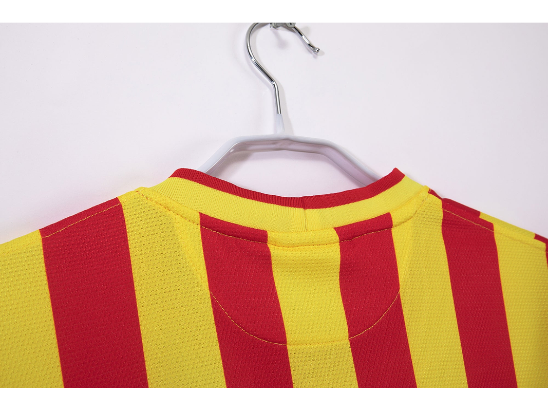 Barcelona 2013/14 (Third Kit) 6