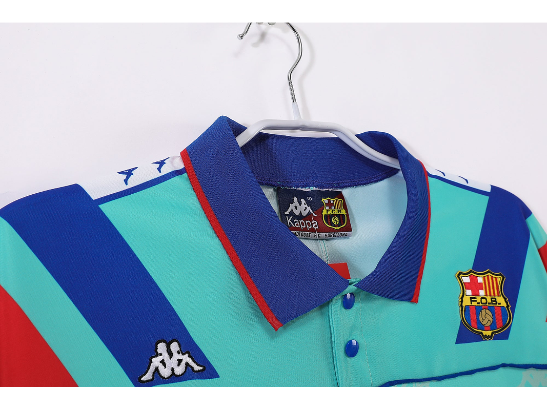 Barcelona 1992/95 (Away Kit) 3