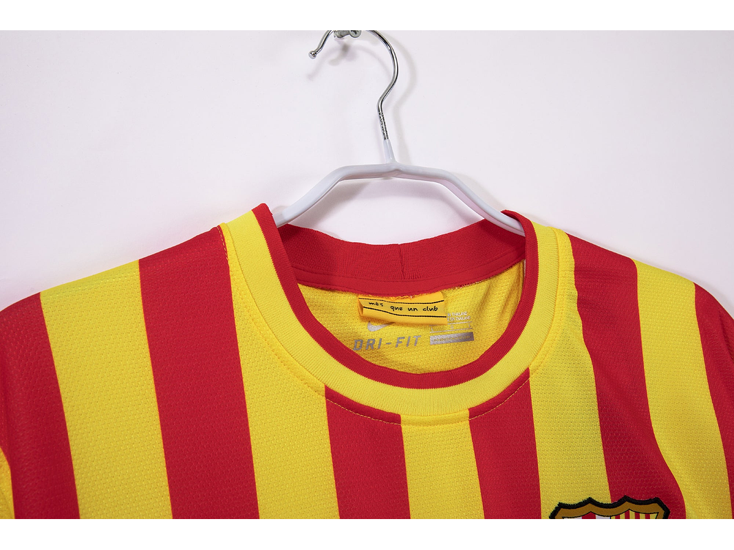 Barcelona 2013/14 (Third Kit) 7