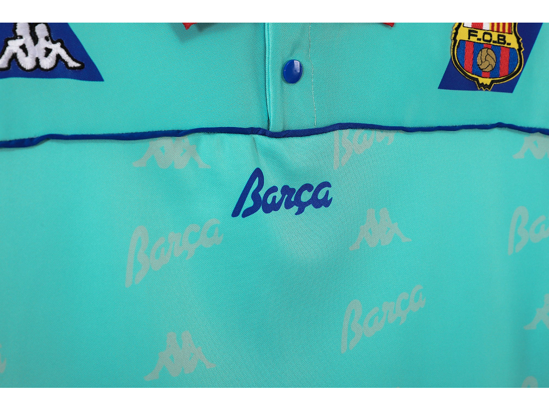 Barcelona 1992/95 (Away Kit) 4
