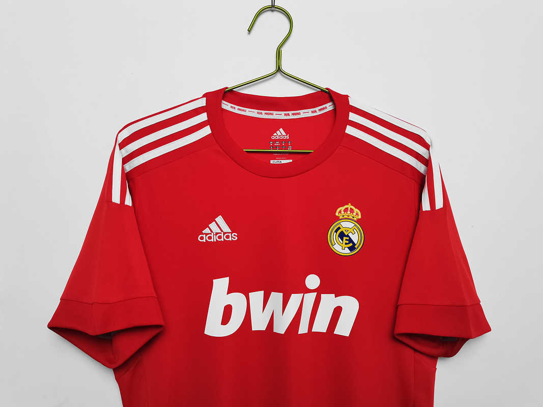 Real Madrid 2011/12 (Third Kit) 7