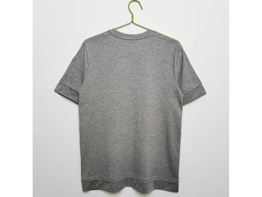 Real Madrid 2015/16 (Away Kit) 10