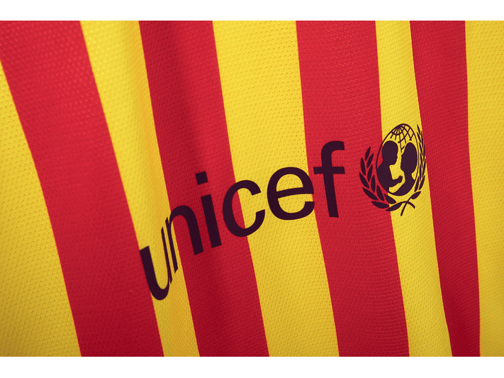 Barcelona 2013/14 (Third Kit) 11