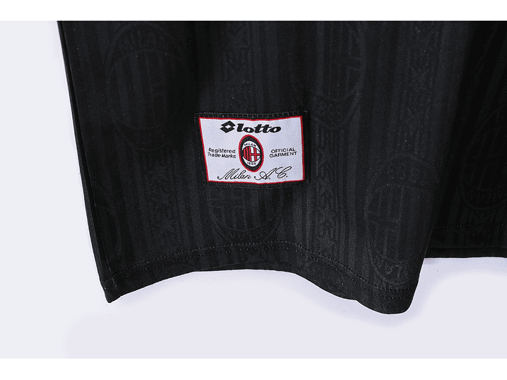 AC Milan 1997/98 (Third Kit - Black) 10