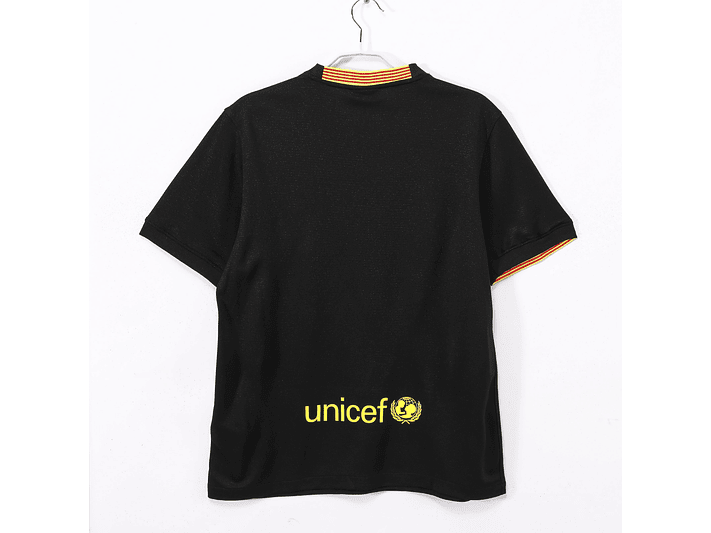 Barcelona 2013/14 (Away Kit) 3