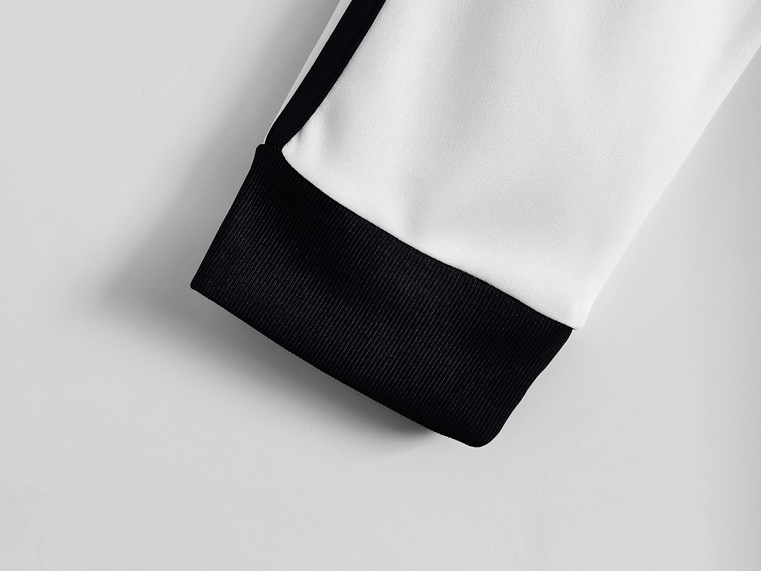 Real Madrid 2012/13 (Home Kit – Long Sleeve) 4