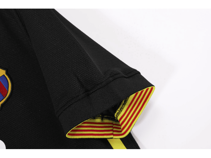 Barcelona 2013/14 (Away Kit) 6