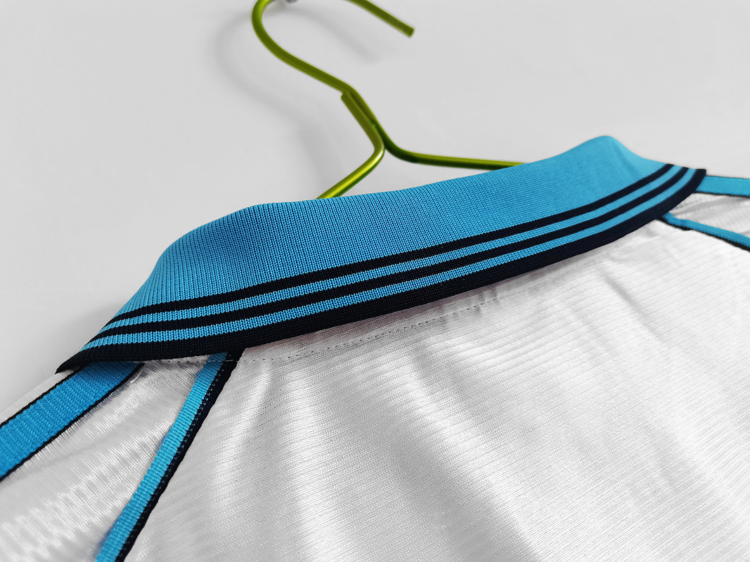 Olympique de Marseille 1998/99 (Home Kit) 10