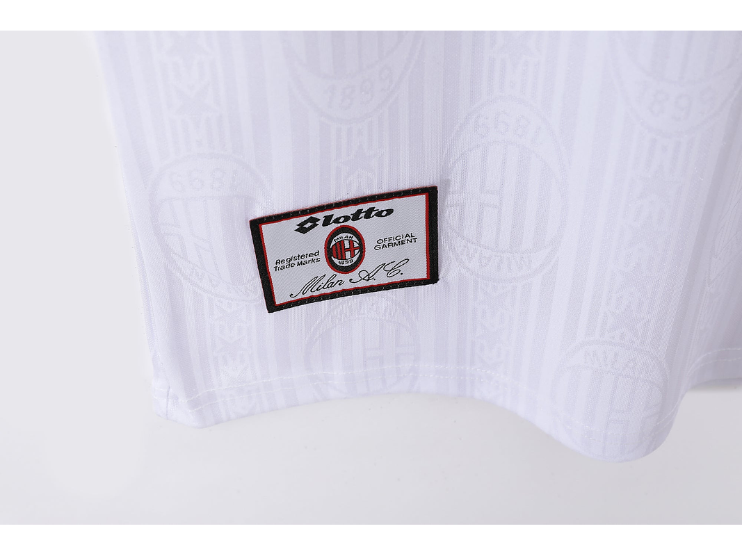 AC Milan 1997/98 (Third Kit - White) 8