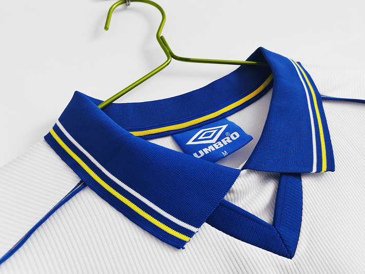 Chelsea 1998/00 (Away Kit) 4