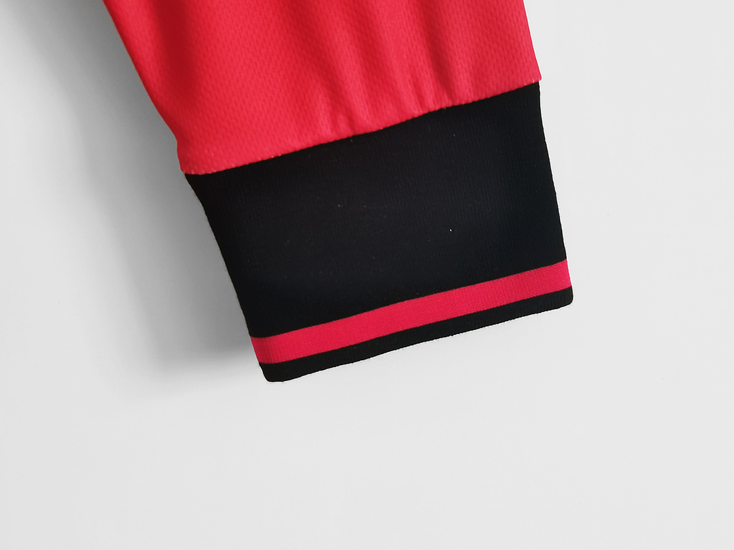 Manchester United 1994/96 (Home Kit  - Long Sleeve) 3