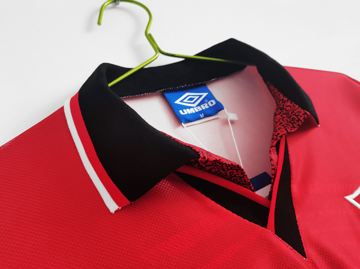 Manchester United 1994/96 (Home Kit  - Long Sleeve) 4