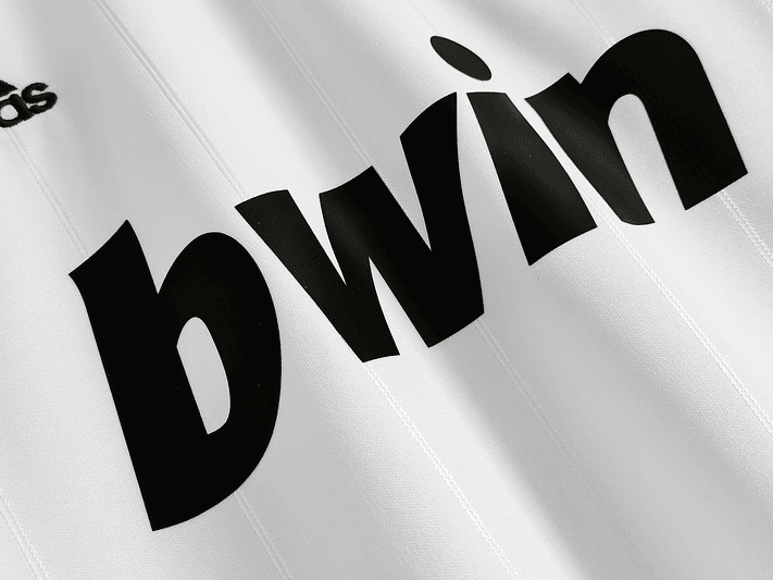 Real Madrid 2012/13 (Home Kit – Long Sleeve) 10