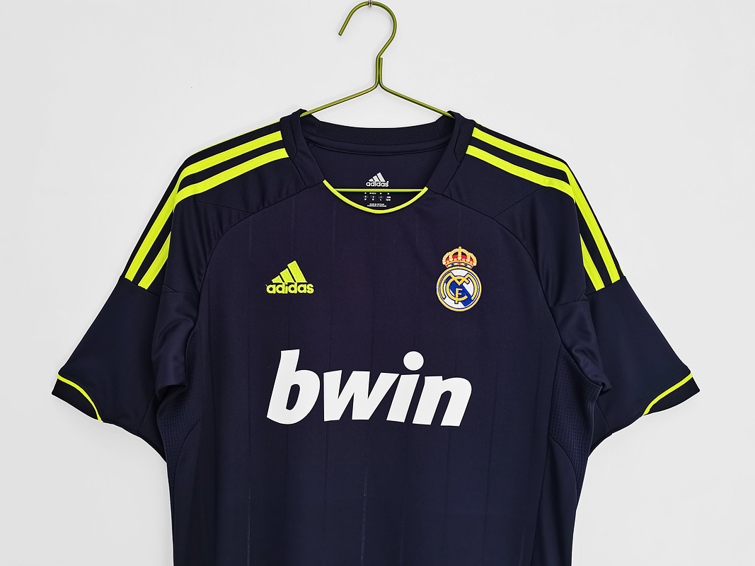 Real Madrid 2012/13 (Away Kit) 2