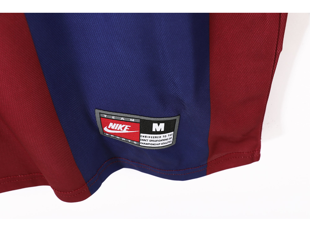Barcelona 1998/99 (Home Kit) 6