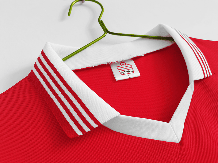 Manchester United 1982/83 (Home Kit) 6