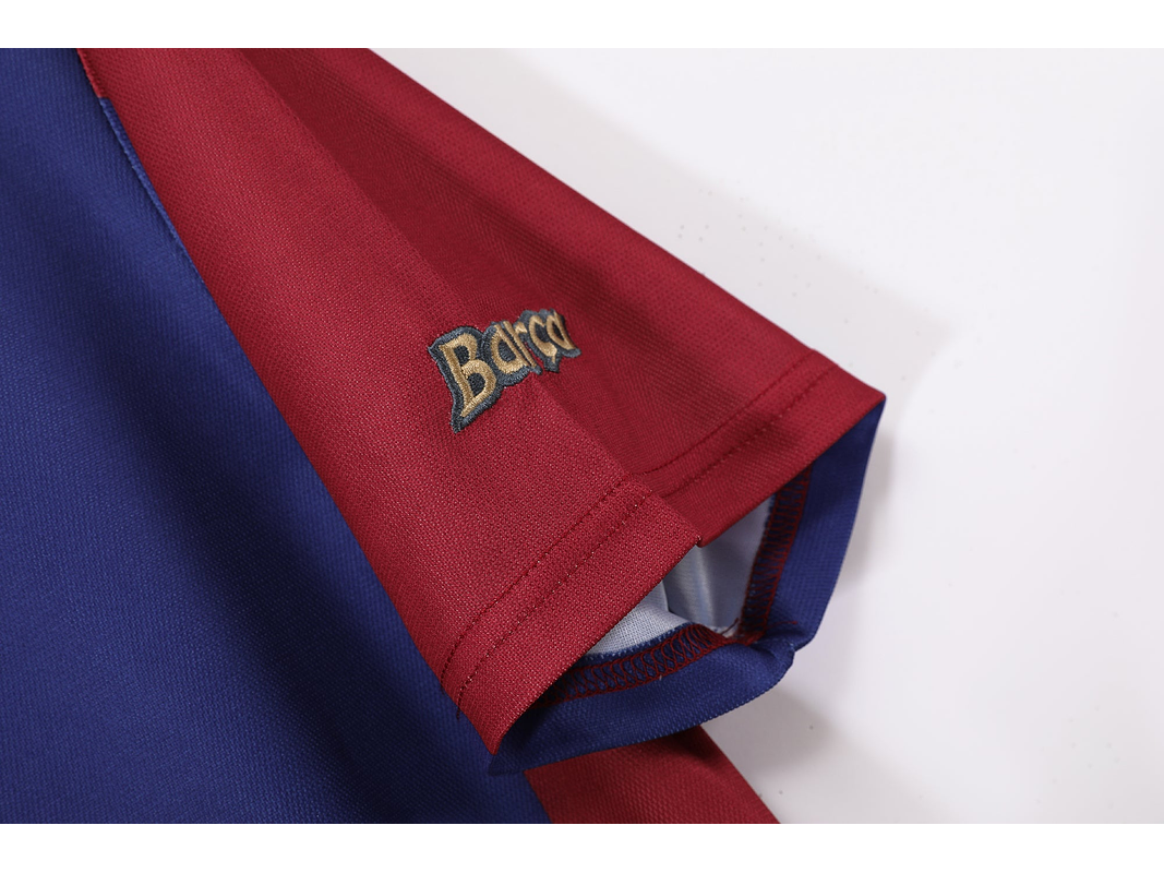 Barcelona 1998/99 (Home Kit) 8