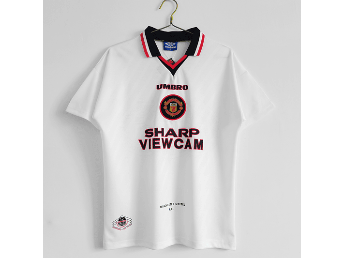 Manchester United 1996/97 (Away Kit) 1