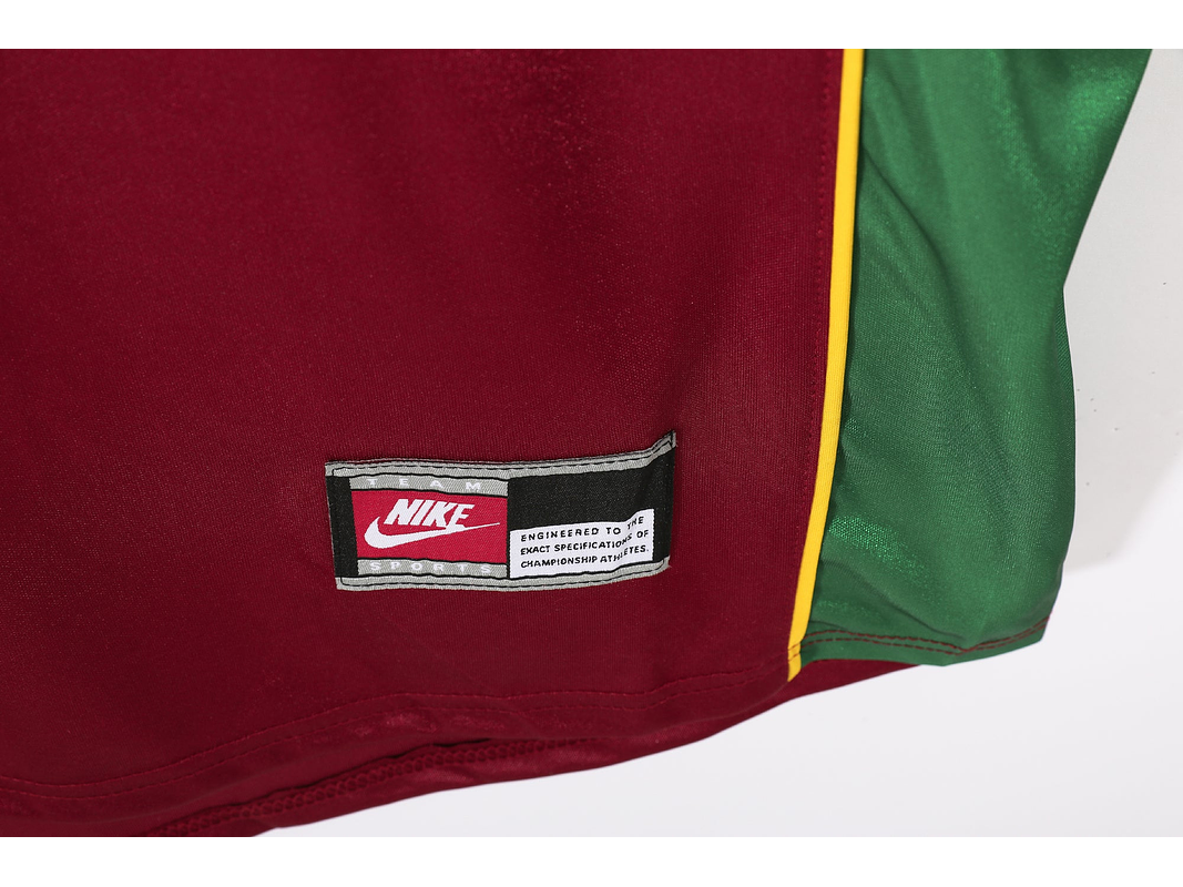 Portugal 1998 (Home Kit) 7