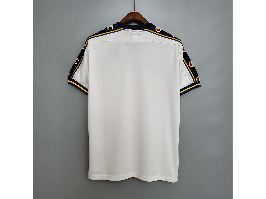Parma 2002/03 (Away Kit) 3