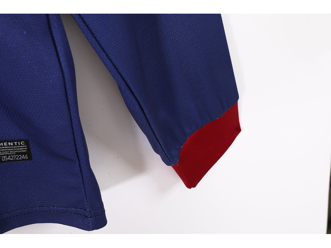 Barcelona 2012/13 (Home Kit – Long Sleeve) 5