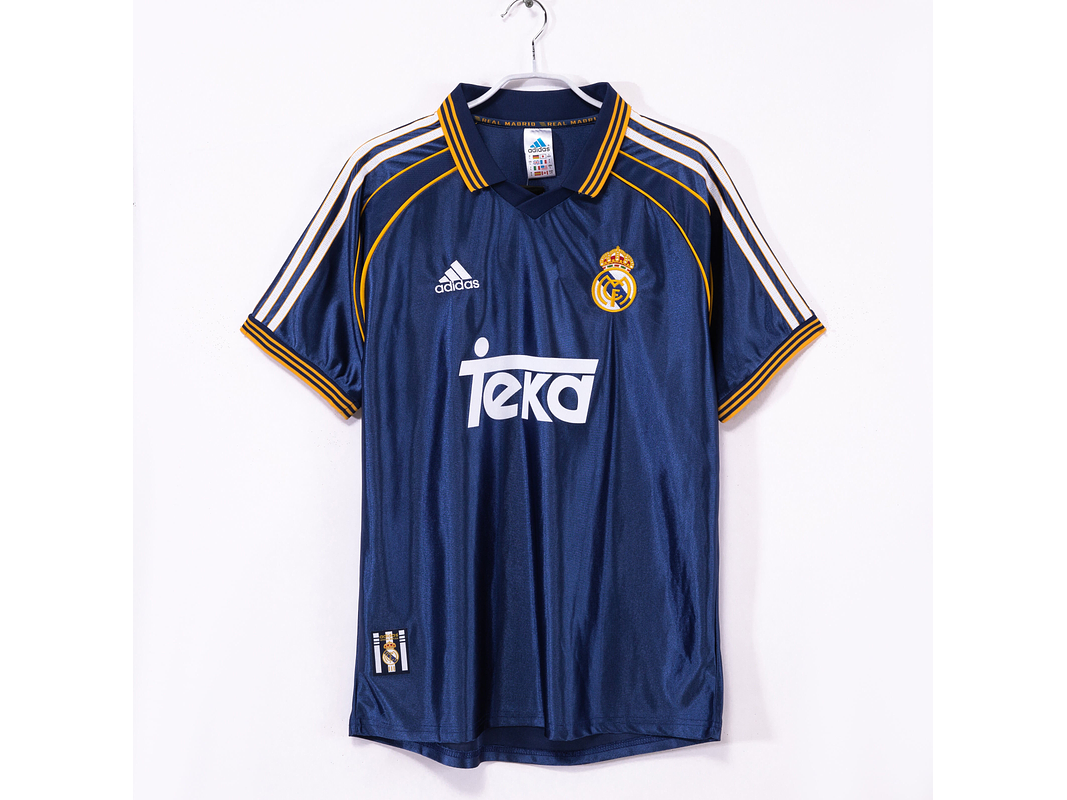 Real Madrid 1998/00 (Away Kit) 1