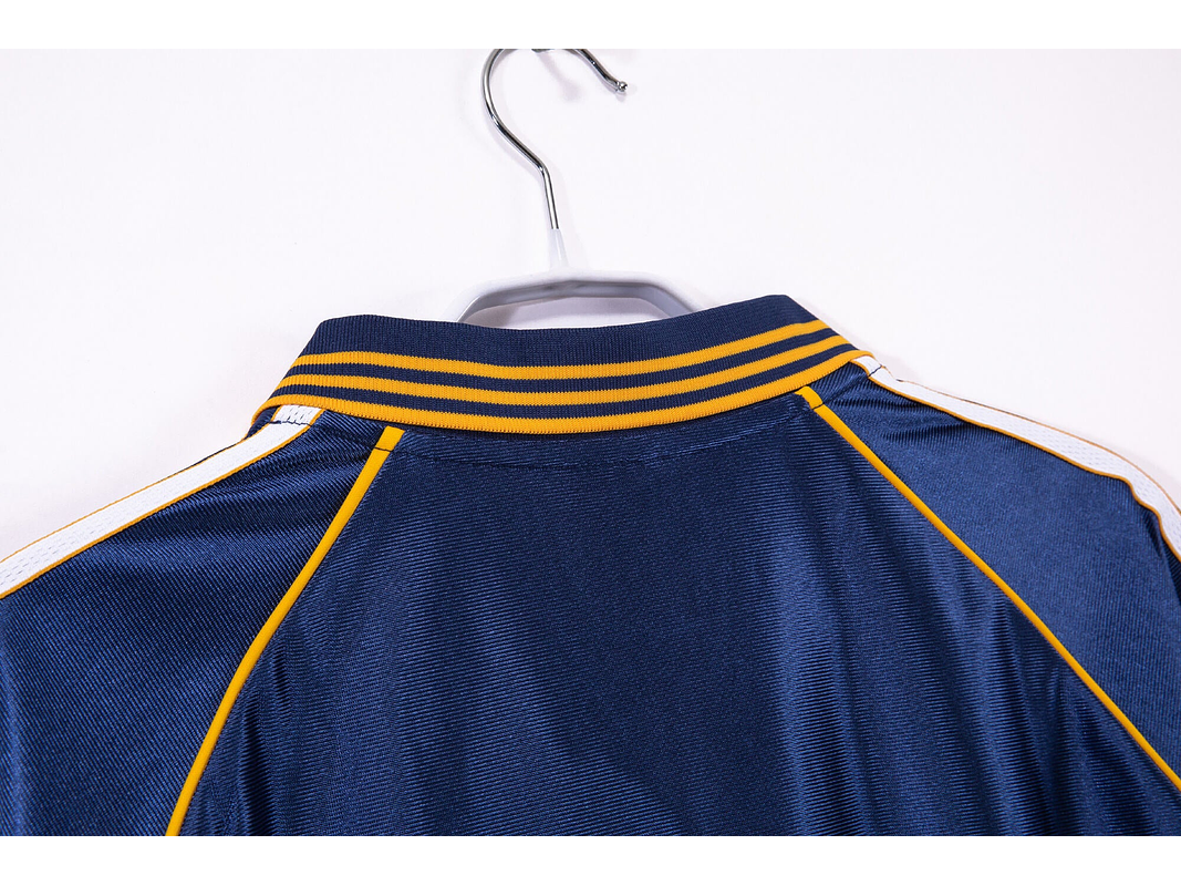 Real Madrid 1998/00 (Away Kit) 4