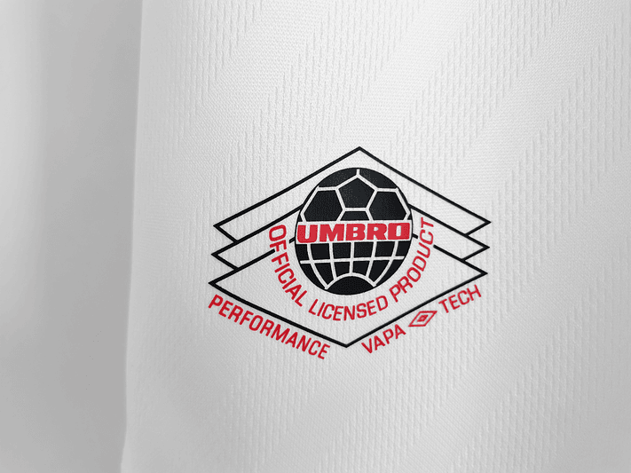 Manchester United 1996/97 (Away Kit) 6