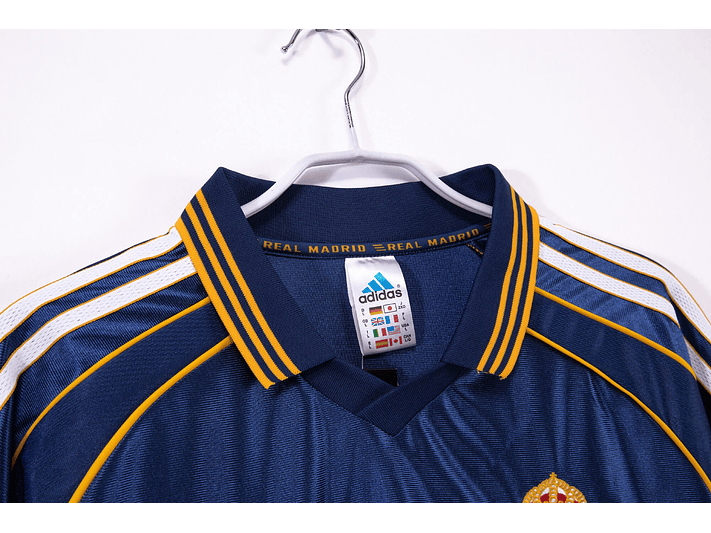 Real Madrid 1998/00 (Away Kit) 5