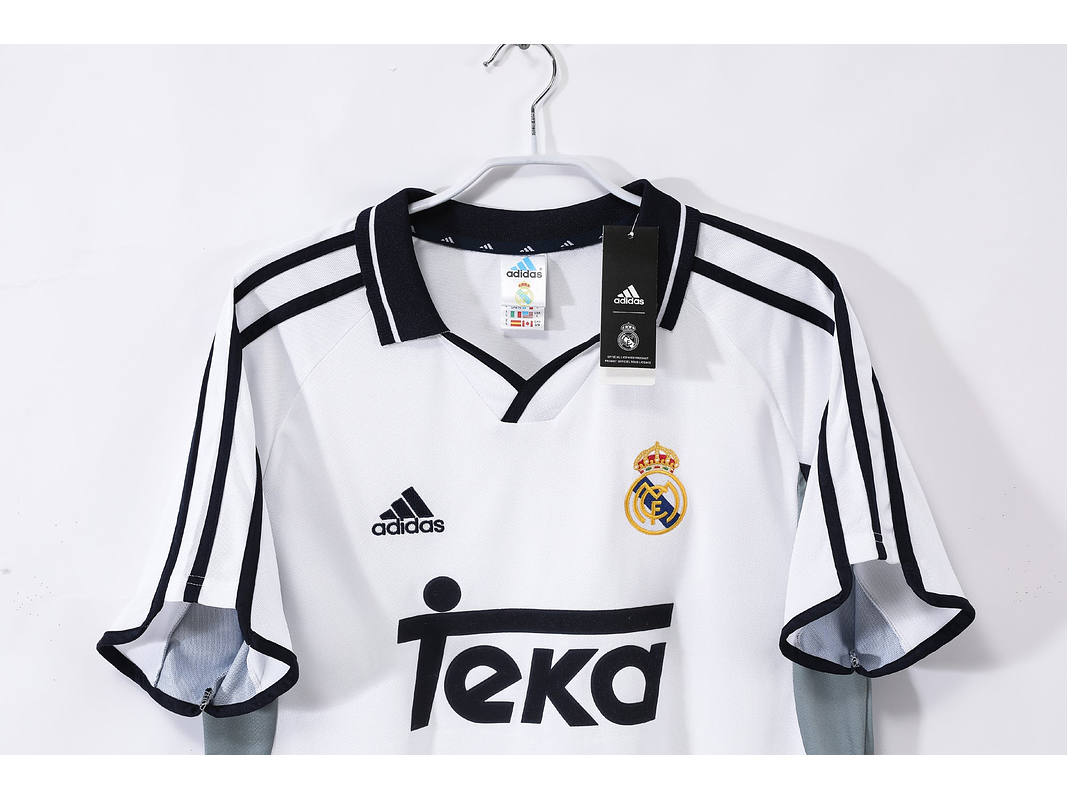 Real Madrid 2000/01 (Home Kit) 3