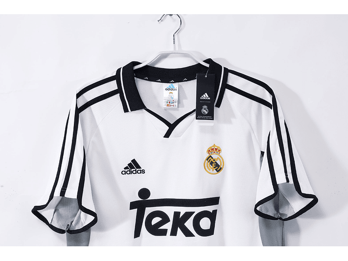 Real Madrid 2000/01 (Home Kit) 3