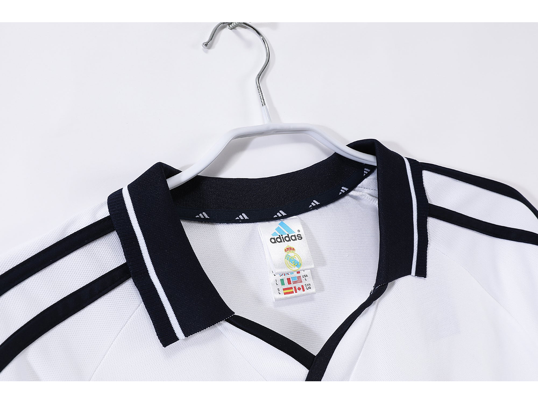 Real Madrid 2000/01 (Home Kit) 4