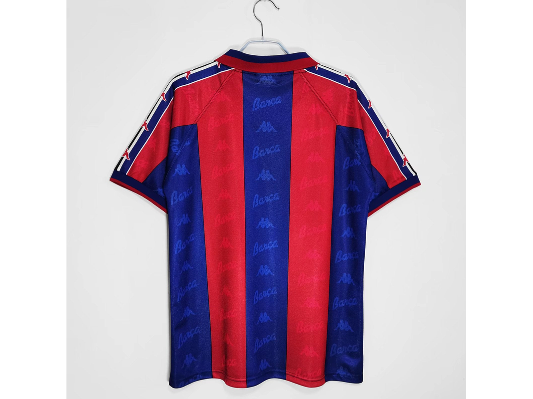 Barcelona 1995/97 (Home Kit) 9
