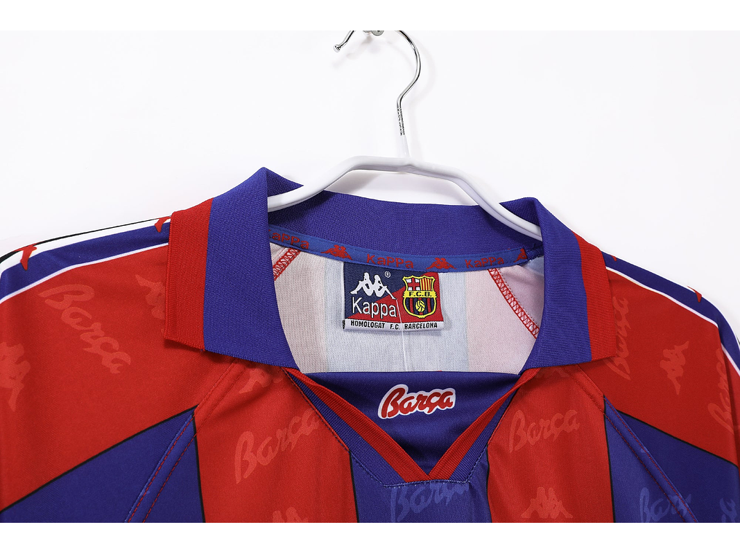 Barcelona 1995/97 (Home Kit – Long Sleeve) 5