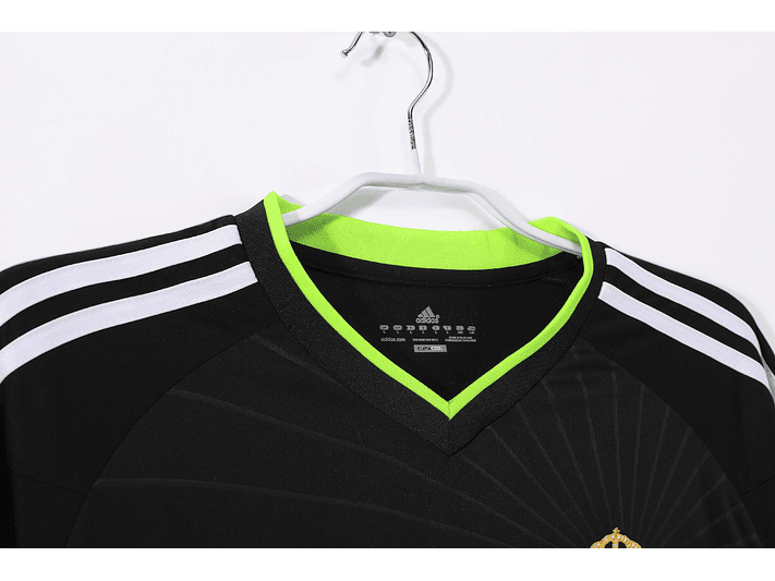 Real Madrid 2010/11 (Away Kit) 8