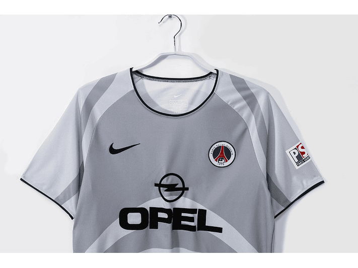 PSG 2001/02 (Away Kit) 2
