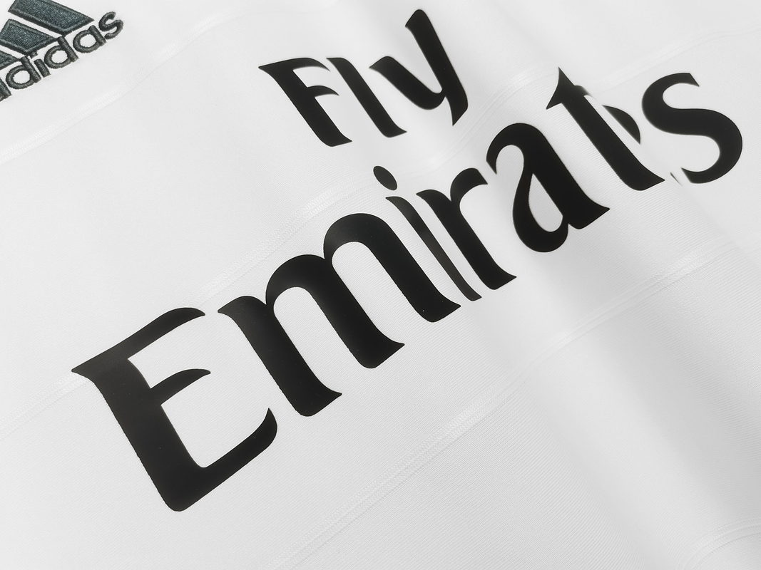 Real Madrid 2013/14 (Home Kit) 6