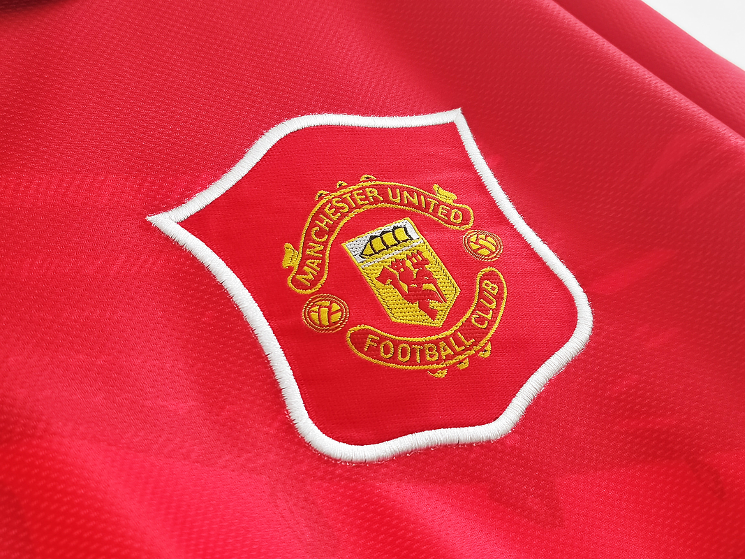 Manchester United 1994/96 (Home Kit) 10