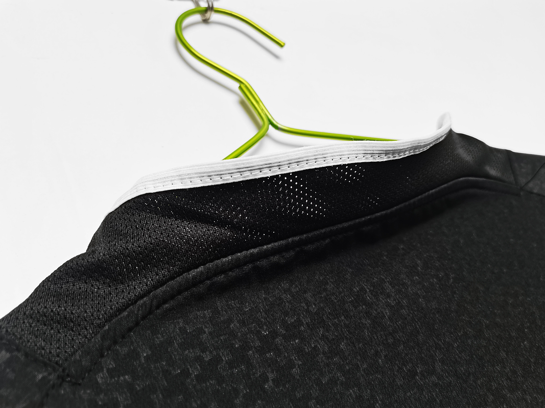 Manchester United 2003/04 (Third Kit) 6