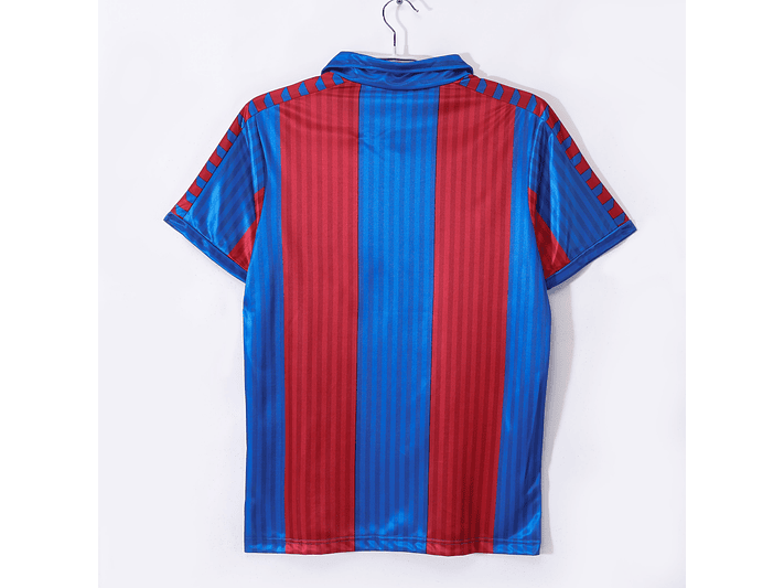 Barcelona 1989/92 (Home Kit) 3