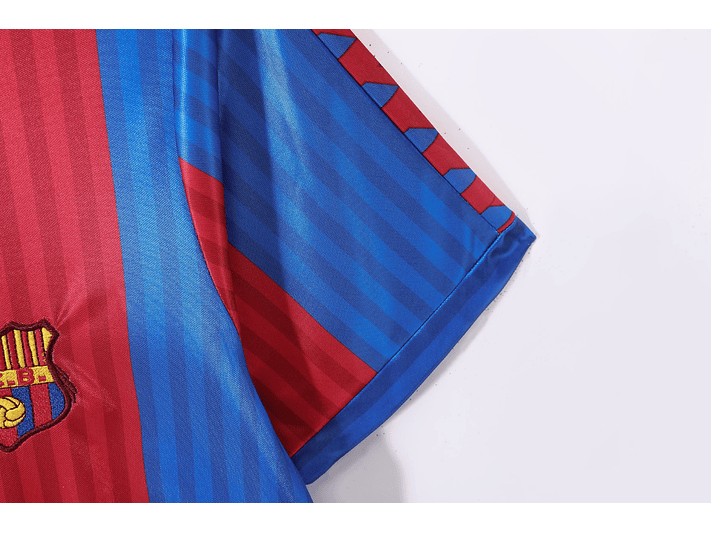 Barcelona 1989/92 (Home Kit) 4
