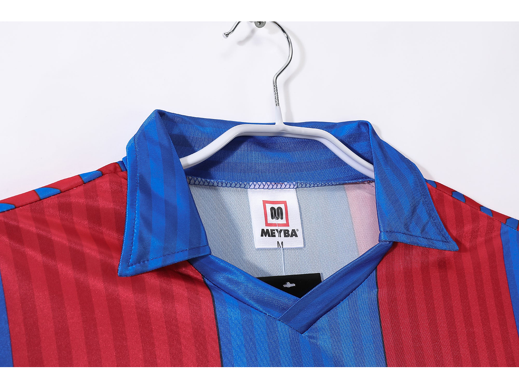 Barcelona 1989/92 (Home Kit) 5