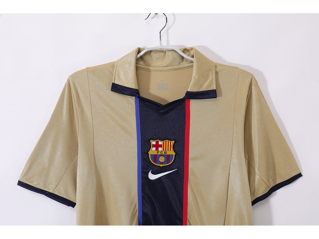 Barcelona 2001/02 (Away Kit) 2